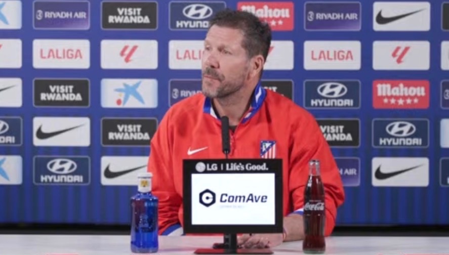 FCB World tweet media