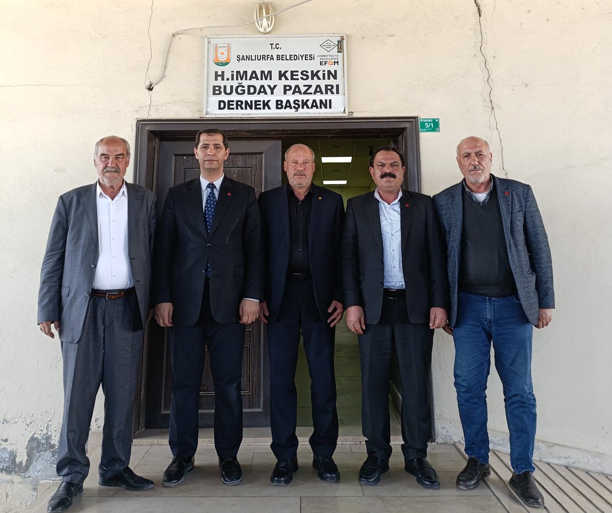 İl Başkanımız Sn Halil Yiğit il başkan yardımcılarımızla birlikte İmam Keskin Buğday Pazarı  Dernek Başkanlığına seçilen Kemal Uflaz ve yönetim kurulu üyelerine hayırlı olsun ziyaretinde bulundular.