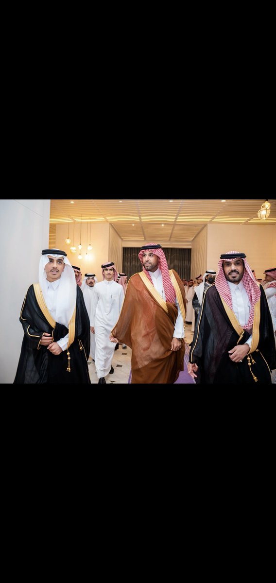 almedan8's tweet photo. أحتفل مساء البارحة بالرياض
مالك الخيل زياد السرحاني
بزواج نجله الخيال المبدع
أصيل🟦
وسط حضور عدد كبير من وجهاء المجتمع والوسط الفروسي🐎
وفي طليعتهم الأمير محمد بن سلطان بن ناصر🌹
الف مبروك لخيالنا أصيل
ولوالديه الكريمين🤝💫🤝 https://t.co/avn0O2x2p3