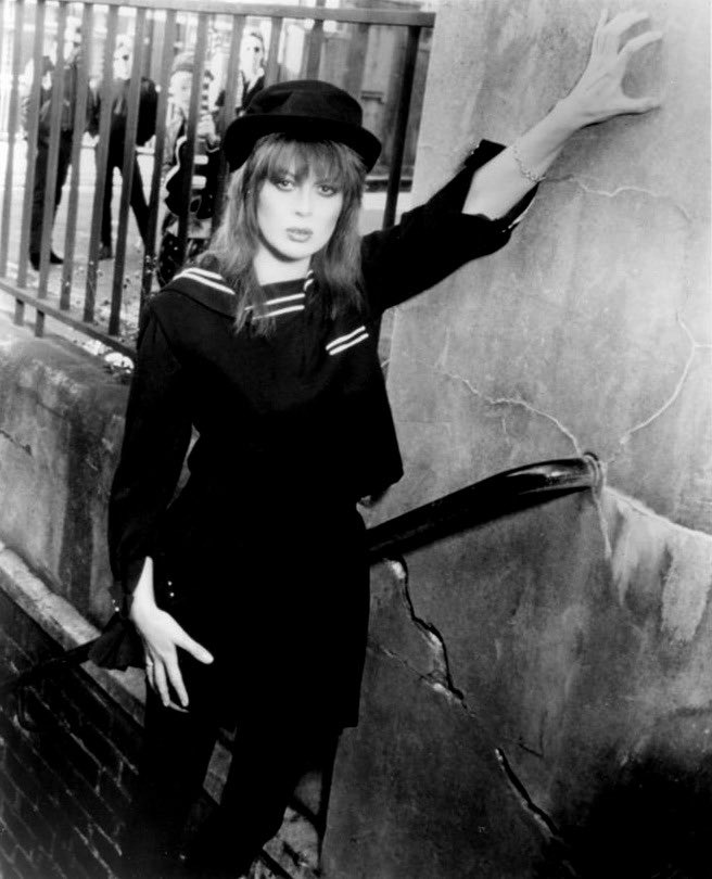 💭🎤 tweet media