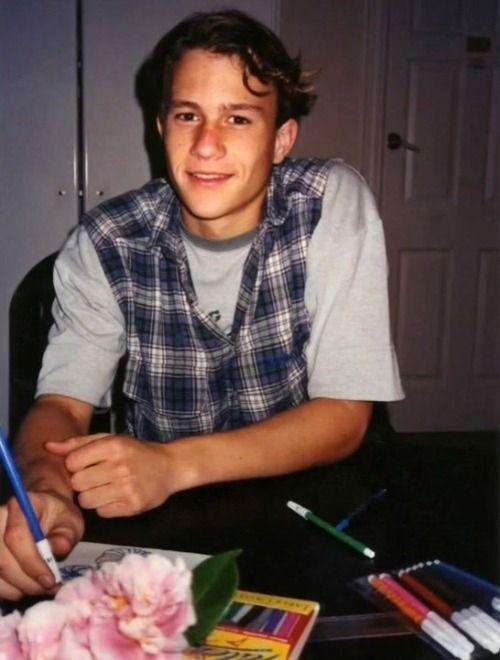 Angelfire 🎪 tweet media