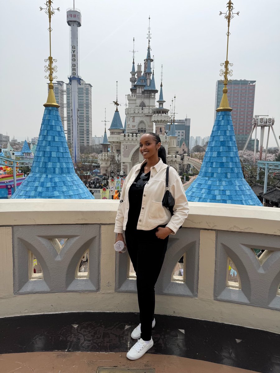 𝗙𝗜𝗭𝗭𝗘𝗘 tweet media