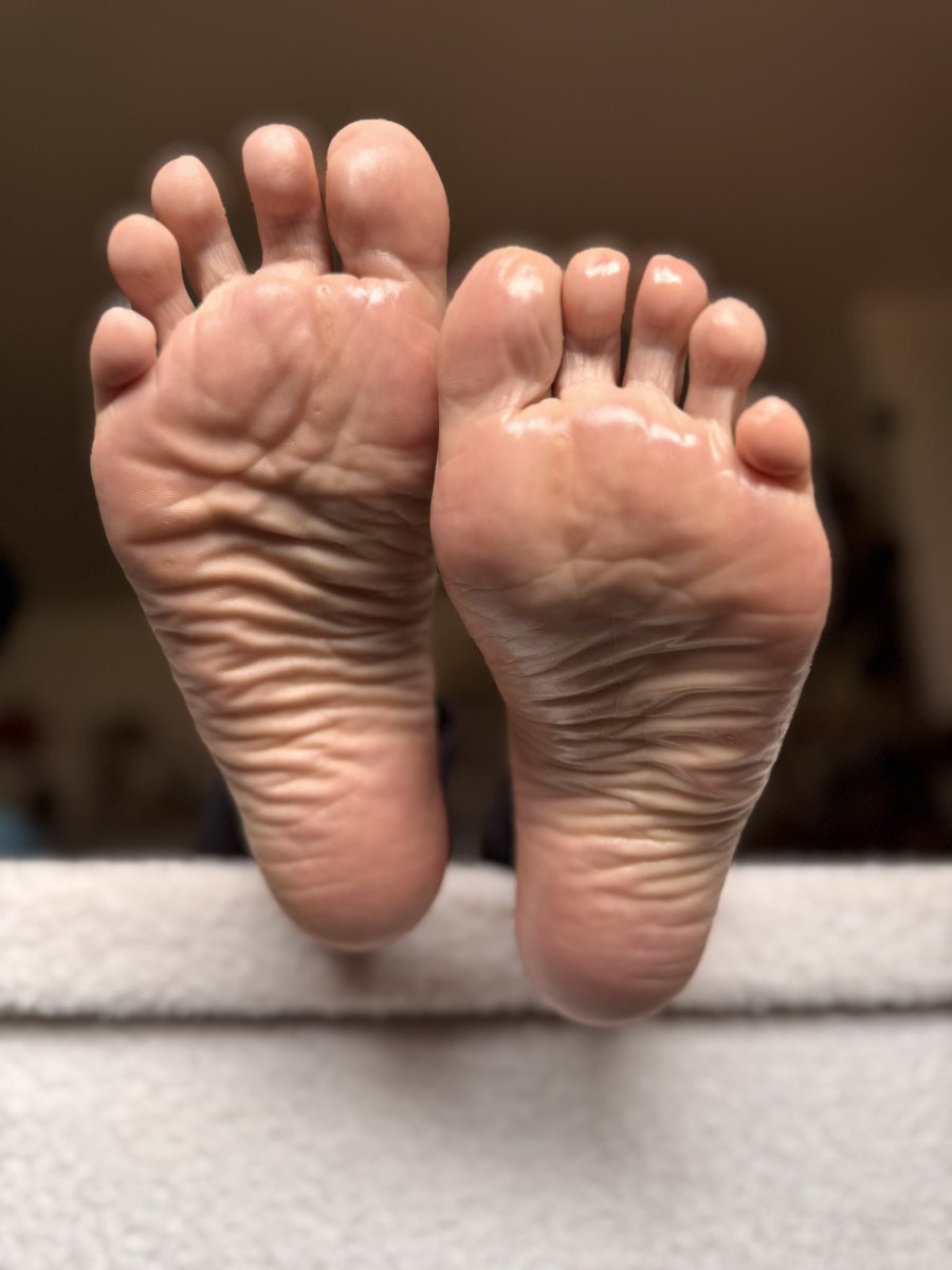 LuneFreya tweet media