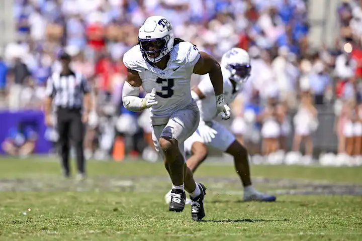 AaronWilson_NFL's tweet image. TCU @TCUFootball All-Big-12 linebacker Kaleb Elarms-Orr visiting #Cowboys #Bills #Broncos per a league source.
Elarms-Orr (6-2, 234, 4.47 speed, 40-inch vertical, 10-4 broad jump, 4.41 short shuttle) is a Cal @CalFootball transfer ranked ninth in country with 130 tackles, led