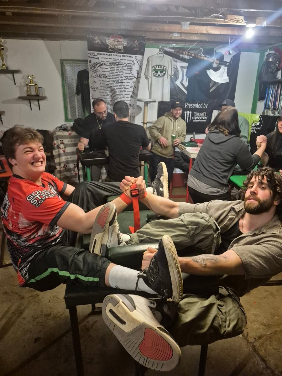 jonas🍊 tweet media