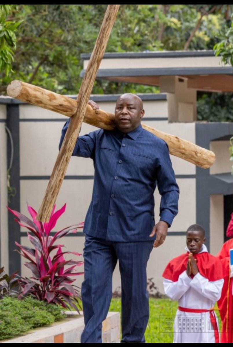*SE. KIBI YIRIWE YIKOREYE UMUSARABA KANDI🙆🏽‍♂️*
*AZICHWA NIMVUNE KABISA*

*UBURUNDI BWARAHOBYE
Umwicanyi nimirasaba <a href="/Patriote257/">𝙋𝙖𝙩𝙧𝙞𝙤𝙩𝙚 🇧🇮</a> <a href="/semavumba/">Simbizi Wa Semavumba🇧🇮</a> <a href="/baratuza2000/">BARATUZA Gaspard</a> <a href="/willynyamitwe/">Amb. Willy Nyamitwe</a> <a href="/medardmuhiza/">Médard MUHIZA</a> <a href="/bbcgahuza/">BBC News Gahuza</a> <a href="/jaysqueezer12/">Jay Squeezer (kasuku)</a> <a href="/BurundiEco/">Journal Burundi Eco</a> <a href="/Ikiriho/">Ikiriho</a> <a href="/patriote_j/">Nd.j.Patriote</a>