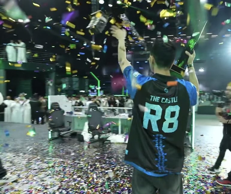 سعيده جداً 💙💙💙💙💙💙💙