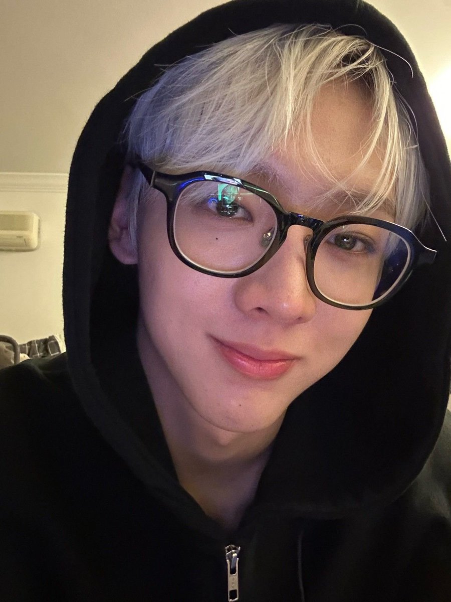 seungeon pics tweet media