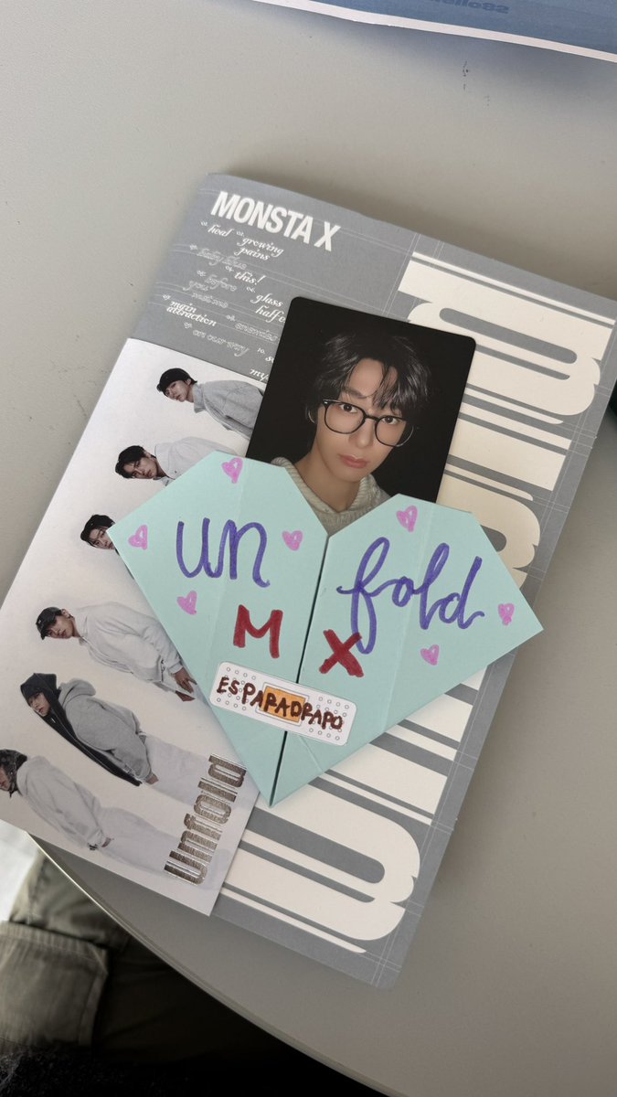 kkris_11's tweet photo. Blessed album pulls 🙏 Such a cute popup ❤️🖤@OfficialMONSTAX @hello82official @hello82SANDIEGO #MONSTA_X_POPUP #hello82 #82giveaway https://t.co/w4UumzB8Qc