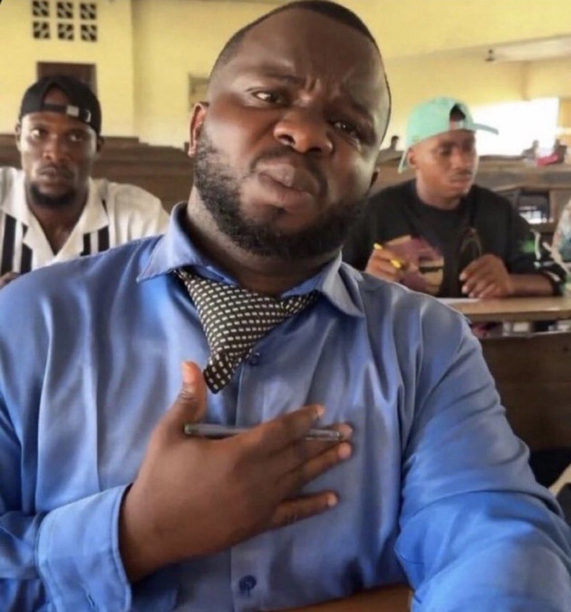 BIG EMMY 𓃵 tweet media