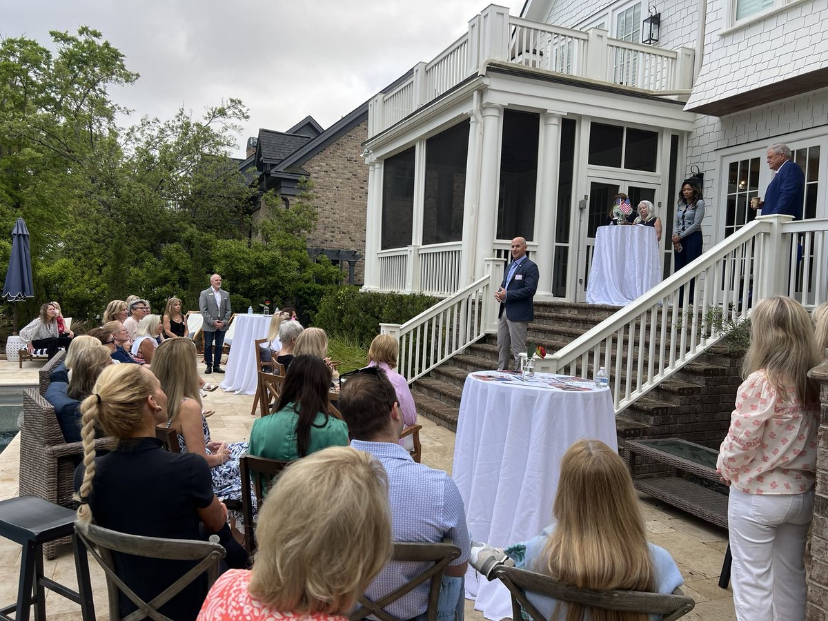 Alex Pelbath tweet media