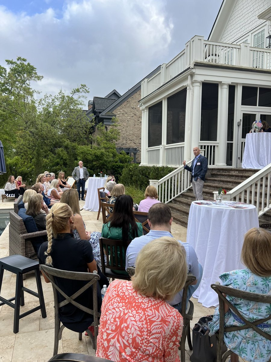 Alex Pelbath tweet media