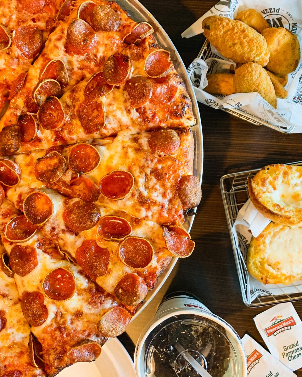 Mountain Mike's Pizza tweet media