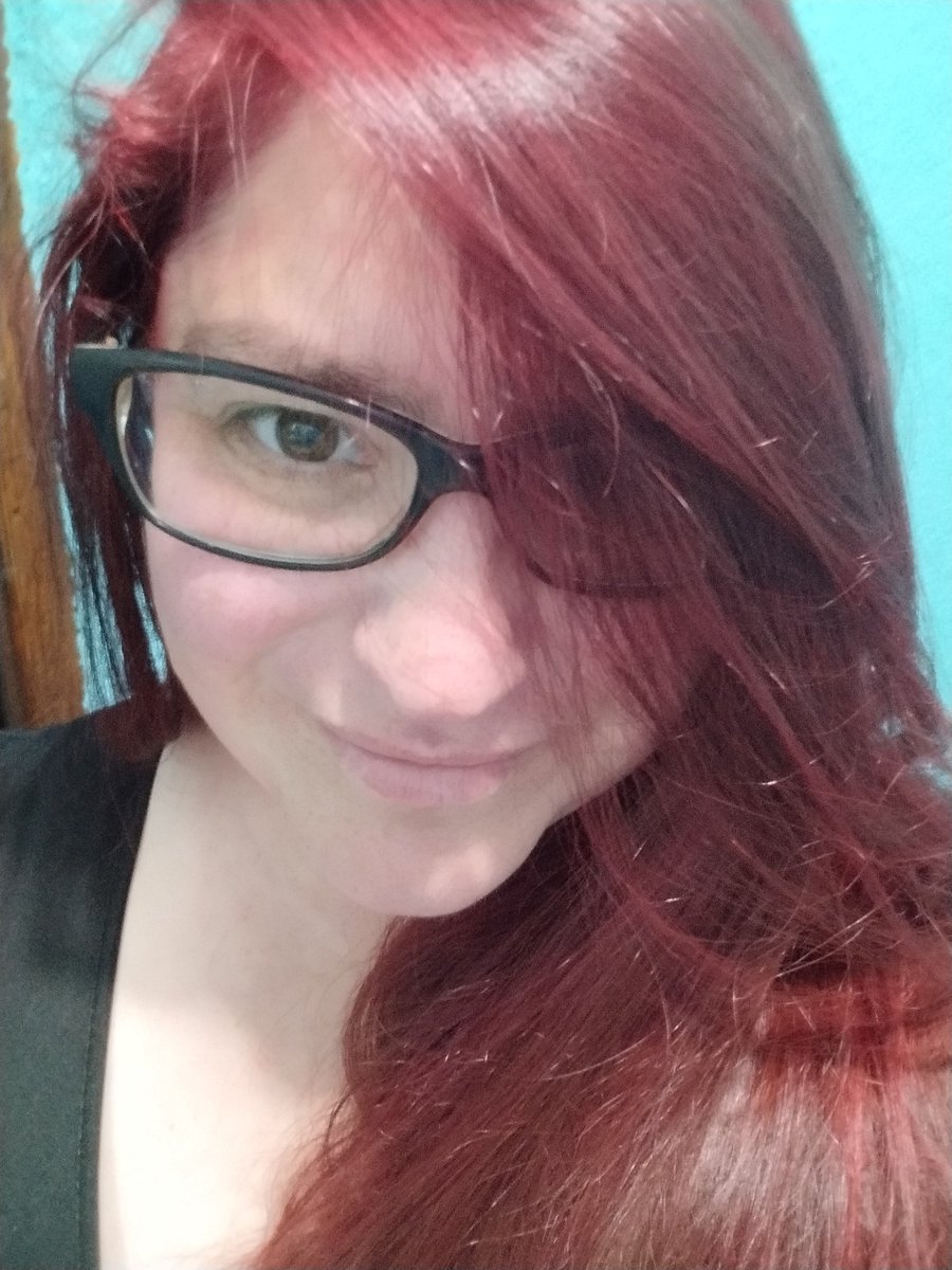 Noniná 🦇 tweet media