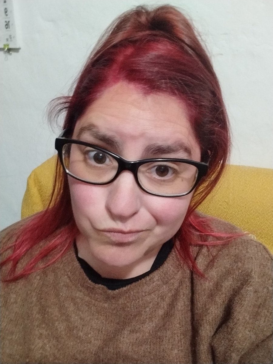 Noniná 🦇 tweet media