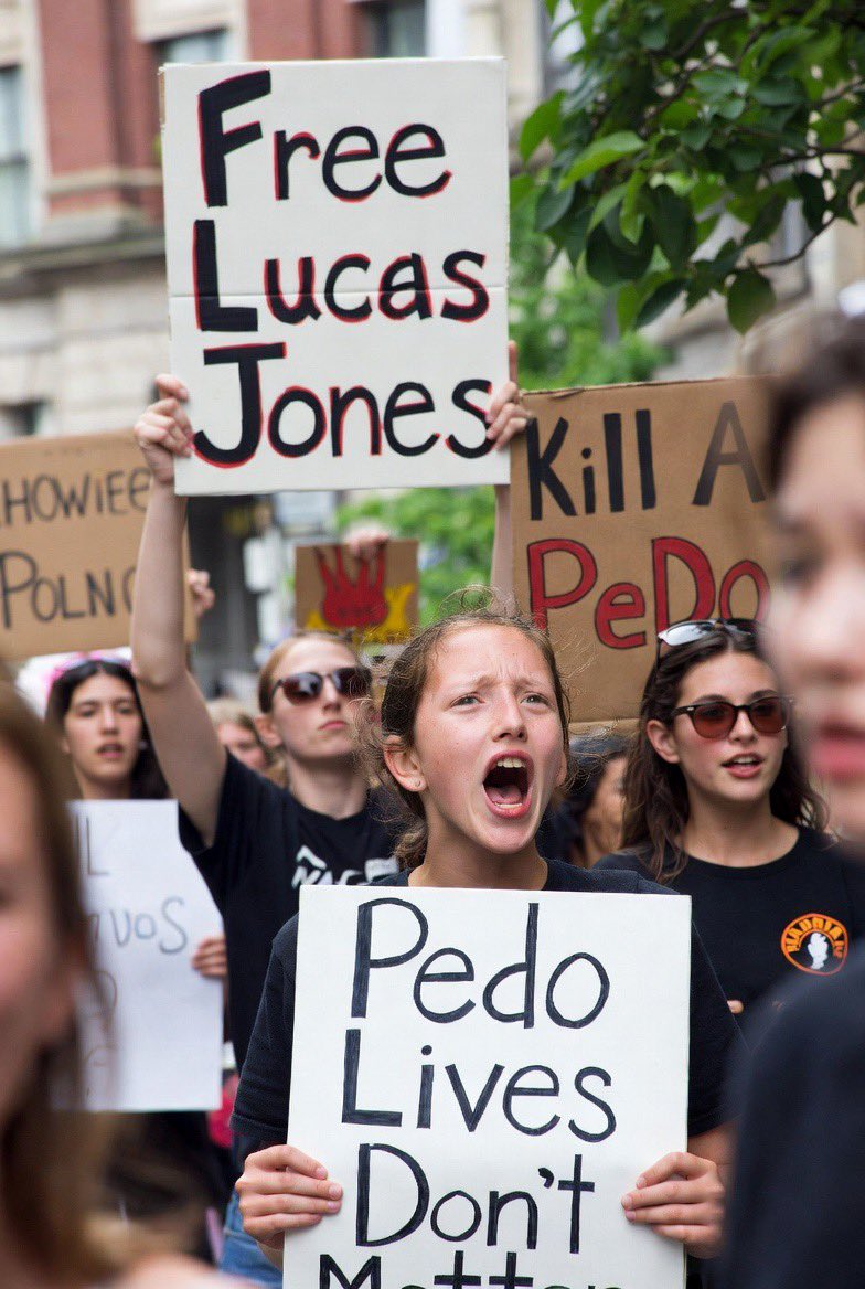 Choosing Bitcoin tweet media