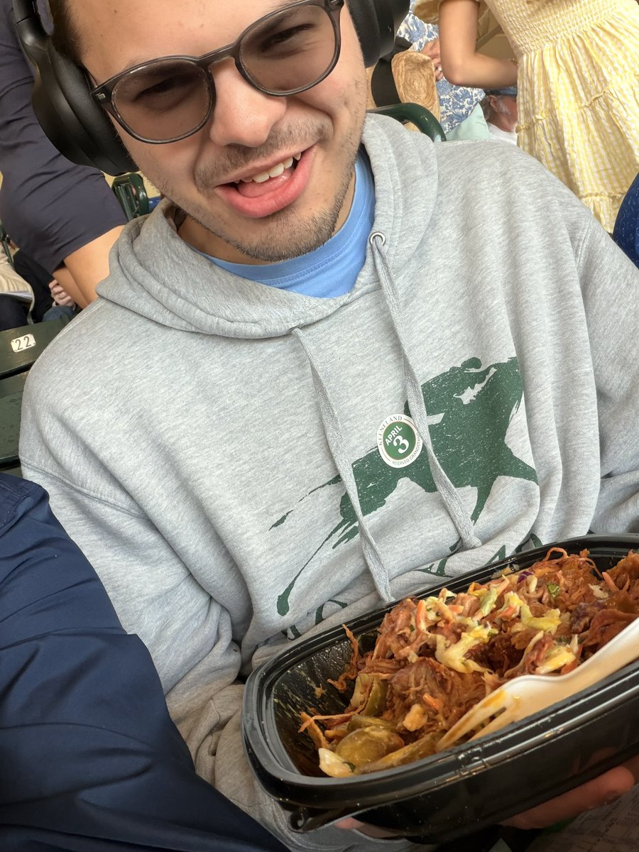 Megan Dero Halter tweet media