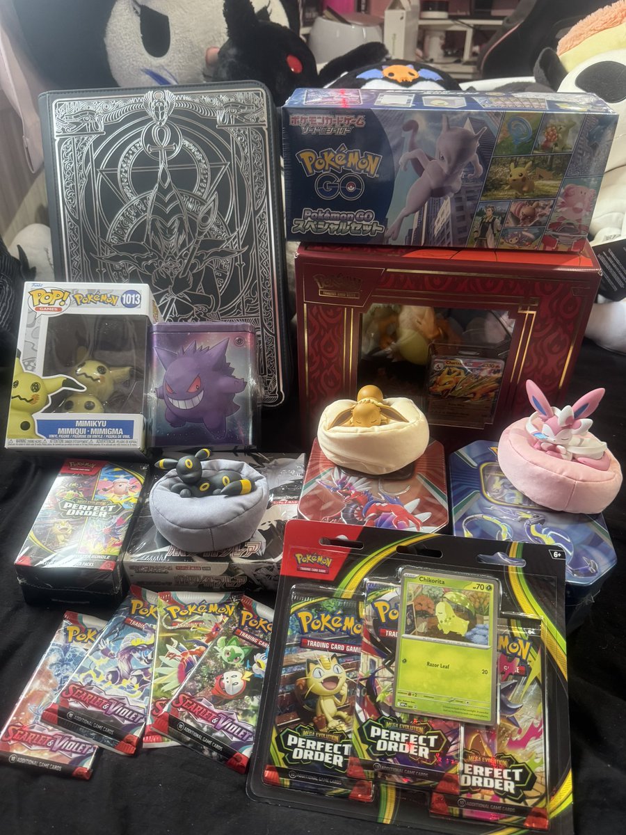 send4kat's tweet photo. pokemon is the loml https://t.co/bJT9n90lQw