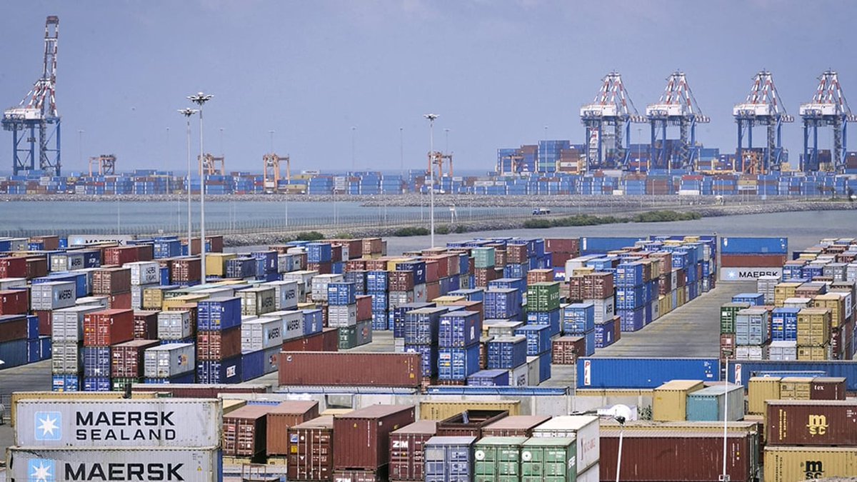 mahamad_ibrah's tweet photo. Djibouti is the only country in the Horn of Africa that possesses six modern ports. This demonstrates the crucial role the country plays in international trade and regional development. 🇩🇯 https://t.co/GtGLThuuil