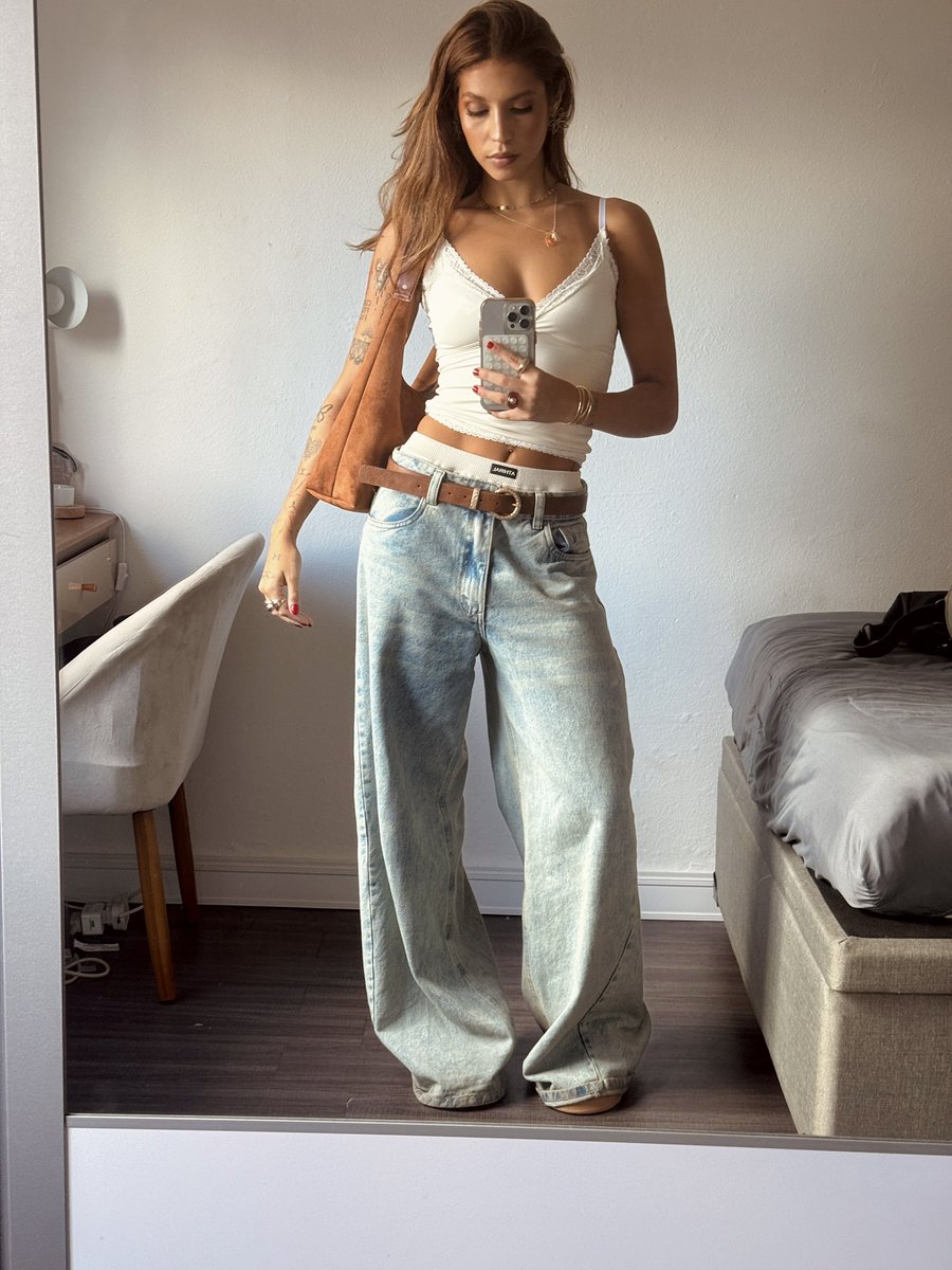 maria luisa com s 🦢 tweet media