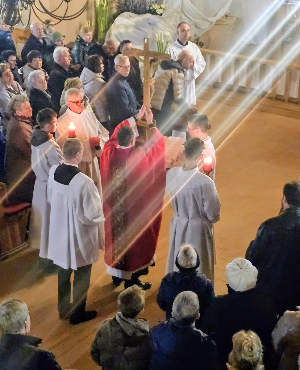 ks. Daniel Wachowiak tweet media