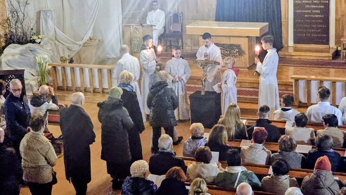 ks. Daniel Wachowiak tweet media