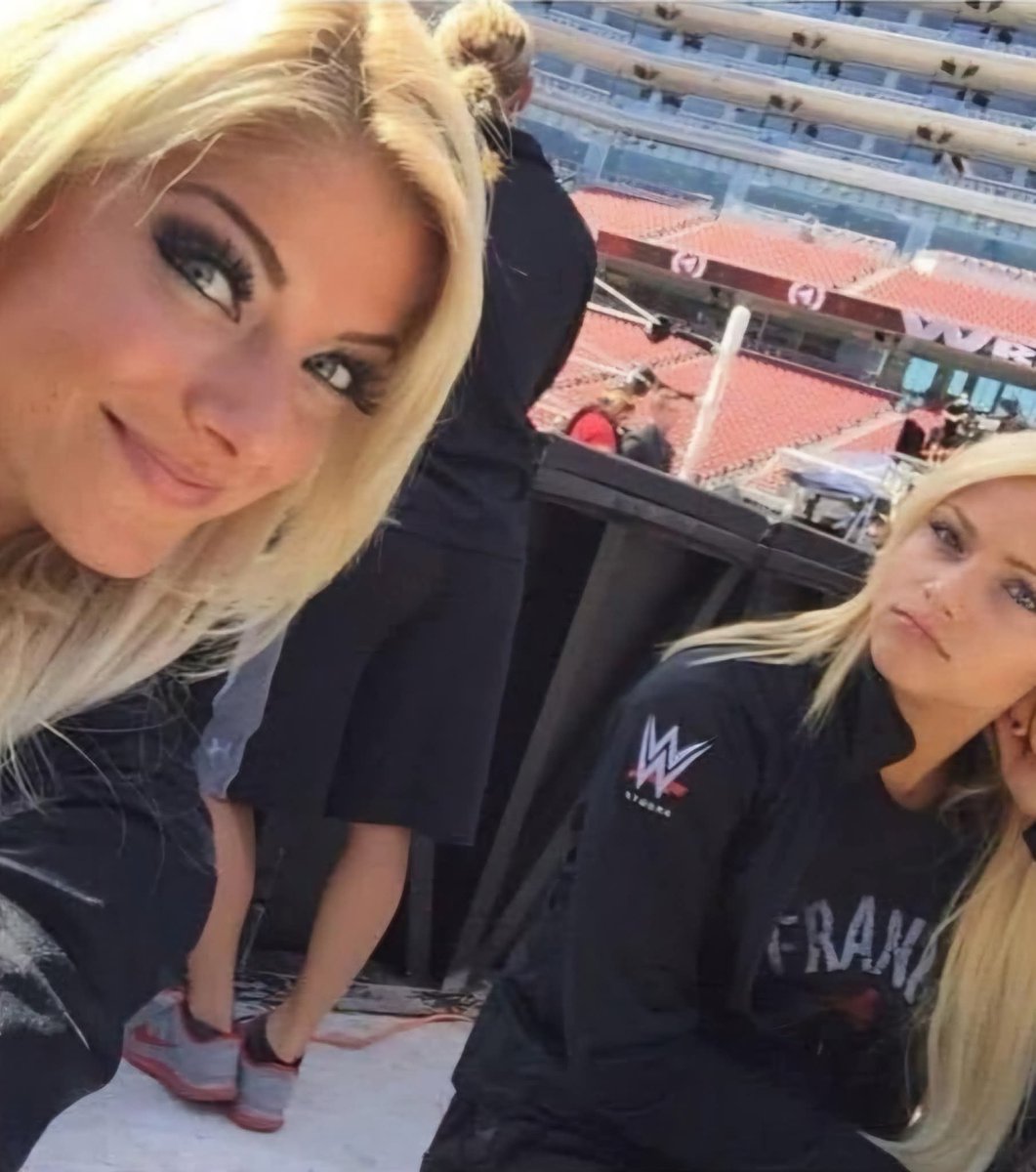 WefLucha tweet media