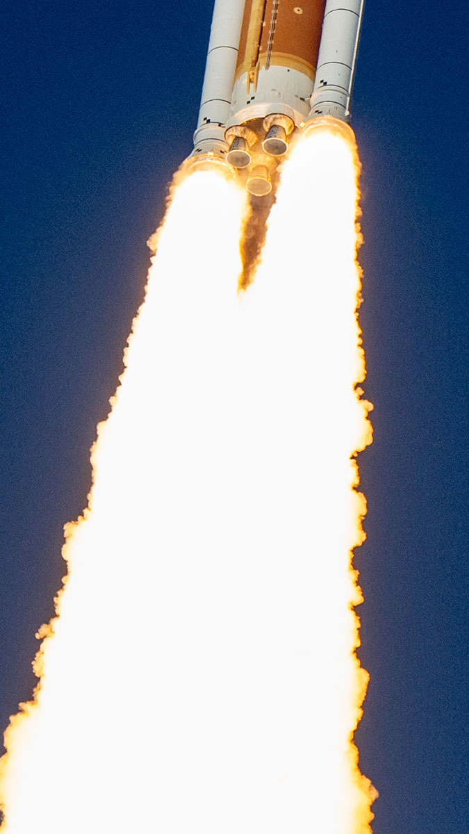 northropgrumman's tweet photo. Human spaceflight is inspiring. Protecting the people onboard is essential. That’s why our teams build safety into our systems for every mission.

(Photo via NASA) https://t.co/PO84y5IswJ
