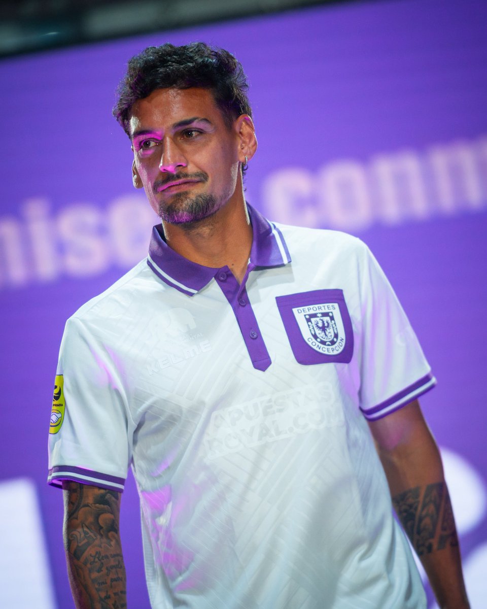 soccerjerseynws's tweet photo. 😮‍💨

🇨🇱 Deportes Concepción dropped their 60th anniversary kit x Kelme.

💜🦁 We're loving the pocket-style badges! 

Although it’s nice that the sponsors are tone-on-tone, we wish they weren’t there at all. https://t.co/U1ja1o3c3t