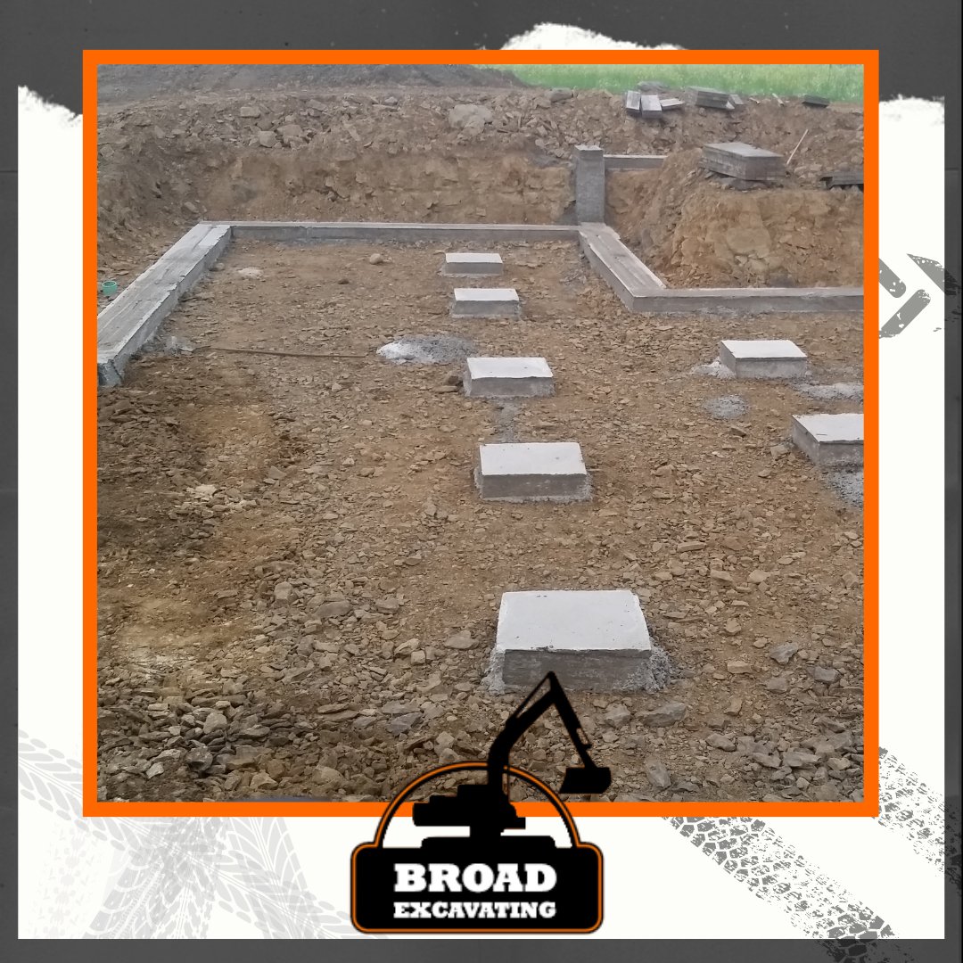 BroadExcavating's tweet photo. We offer both residential and commercial lot clearing and site preparation. Allow our talented team of experts to help by visiting https://t.co/m7JW08ZZ6j to get started. https://t.co/TxEdo0Z0Fz
