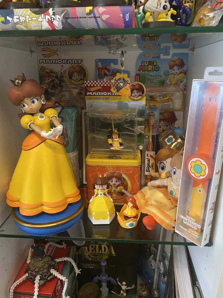 Dan_the_big_Bear aka MemeQueen tweet media