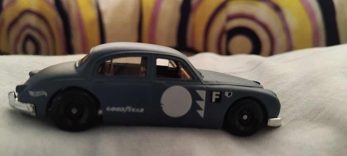 ╭∩╮(Ο_Ο)╭∩╮ tweet media