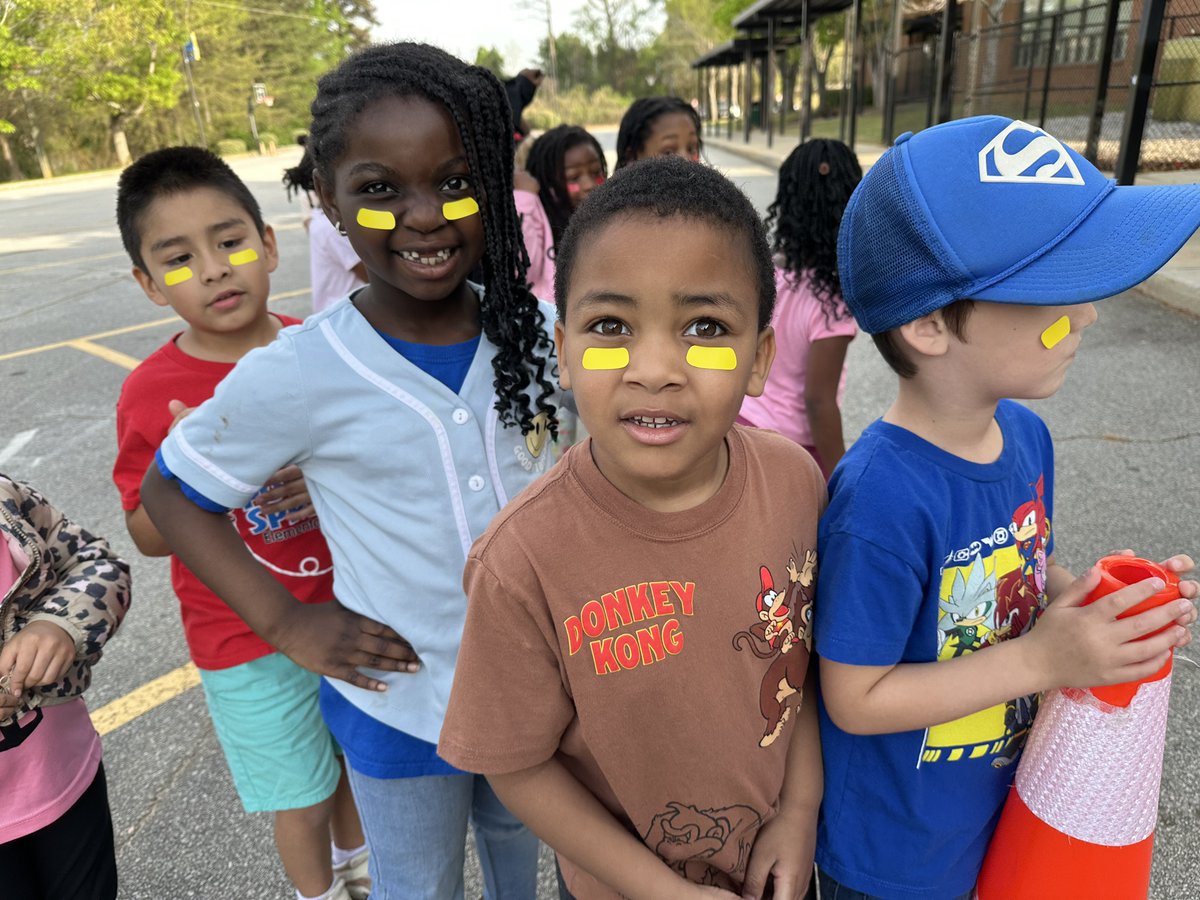 Powder Springs ES tweet media