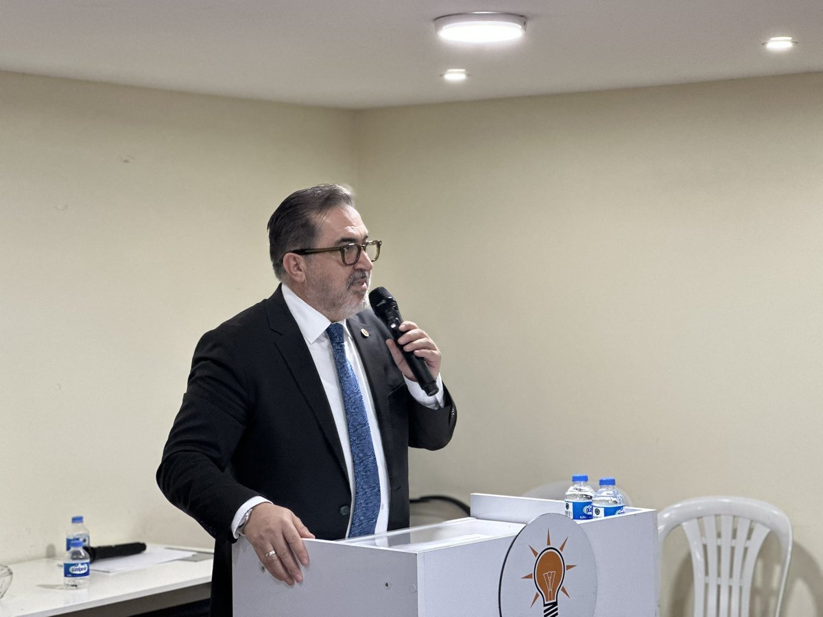 avademyildirim's tweet photo. Şişli ilçemizde Yerel Yönetimler Gündemli İlçe Danışma Meclisi Toplantımızı gerçekleştirdik.

Teşkilat mensuplarımızla bir araya gelerek; hemşehrilerimizden gelen talepleri, sahadaki ihtiyaçları, karşılaşılan sorunları ve çözüm önerilerini değerlendirdik.

İlçe Başkanımız Serkan Başkanımıza, birlikte yol yürüdüğü kıymetli yönetim kurulu üyelerimize, mahalle başkanlarımıza, kadın ve gençlik kollarımıza; gayretli, özverili ve fedakâr çalışmaları için gönülden teşekkür ediyorum. Birlik ve beraberlik içinde, Şişli için çalışmaya devam ediyoruz.

📍 AK Parti Şişli İlçe Başkanlığı
@srkplt @AKPartiSisli