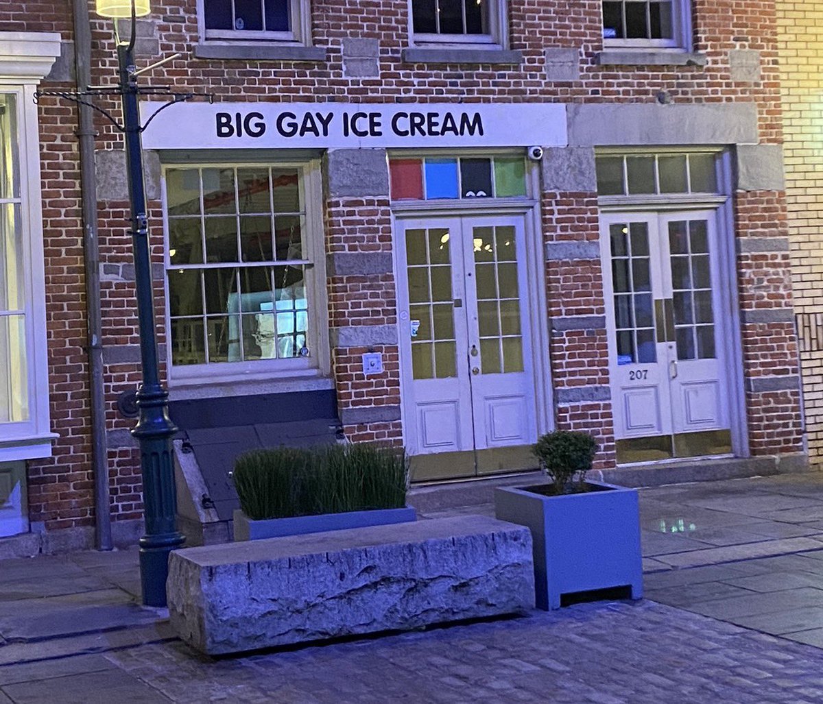 MICHELLEYROO tweet media