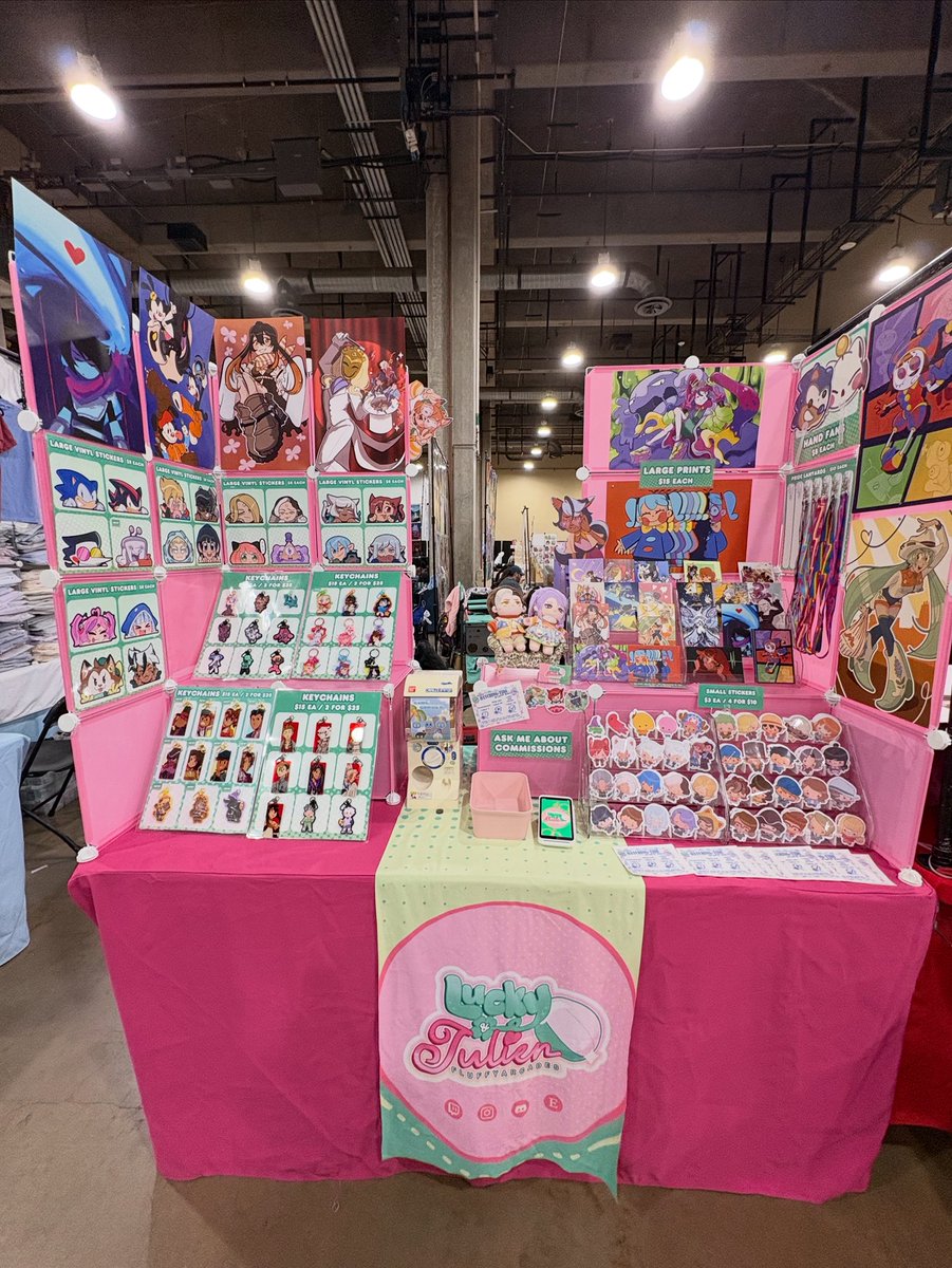 💛💚 @ Weebcon 192 tweet media