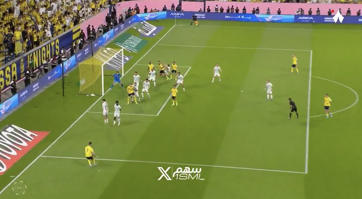 جـوستافو . tweet media