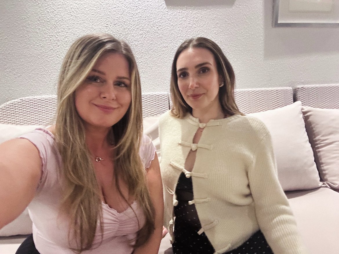 haylsbb's tweet photo. ❤️🍷 https://t.co/7uw5dXQFM3