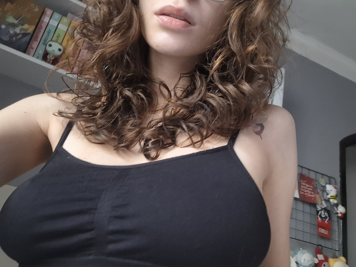 vicky ♡ tweet media