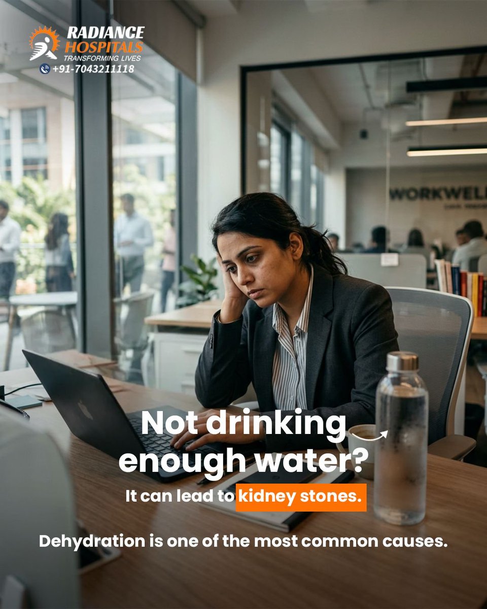 RadianceHosp's tweet photo. A small habit like drinking less water can lead to serious pain.

Kidney stones are common but preventable.
✔️ Stay hydrated
✔️ Act early
✔️ Get regular checkups

#summertips #stayhydrated https://t.co/J02CSQHSJU