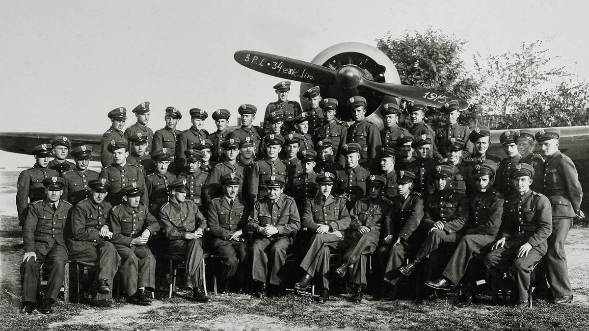 Destroye83's tweet photo. PZL 23 Karas and Polish crews https://t.co/Fqu9R5ANz8