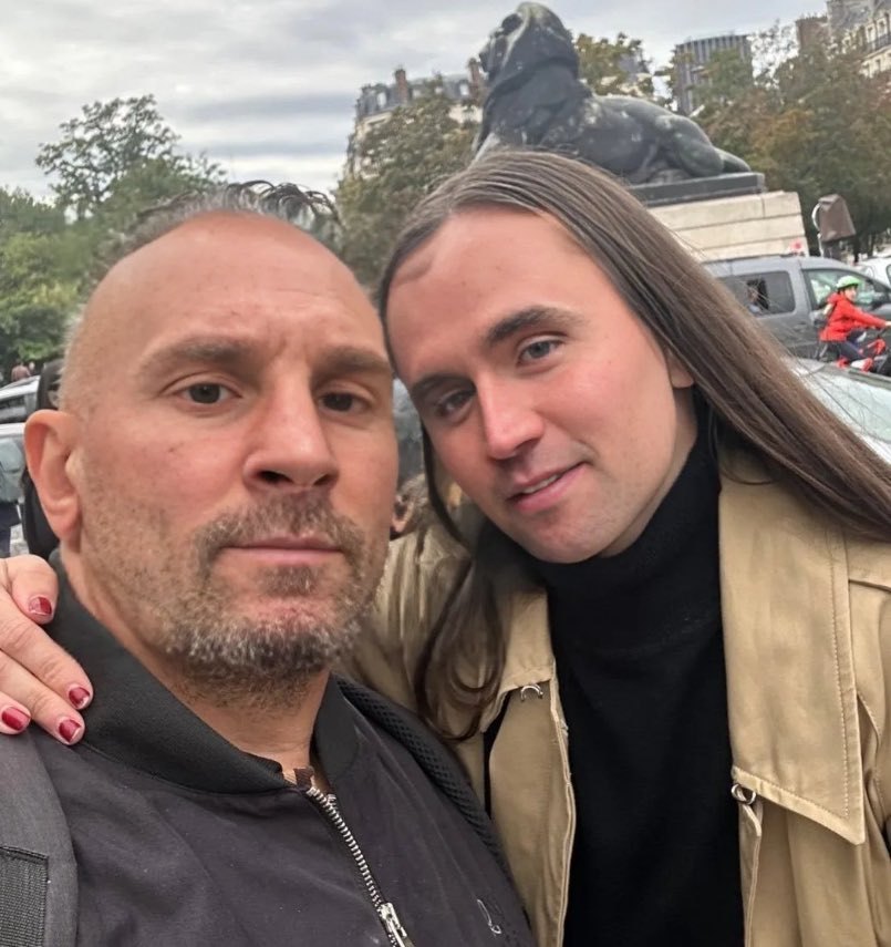 L’abeille 🐝 tweet media