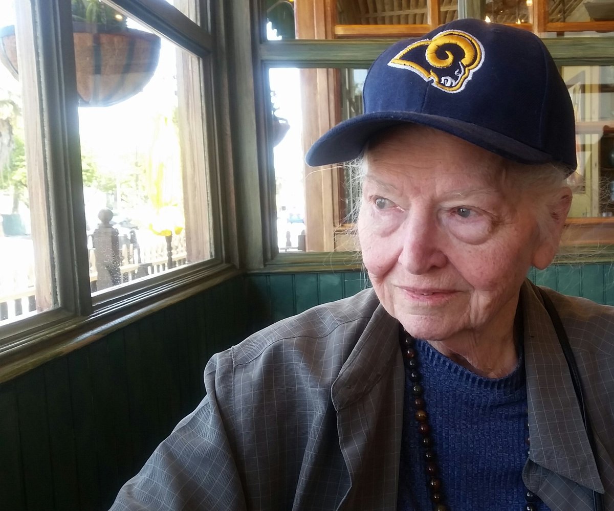 Gregory Hinton tweet media