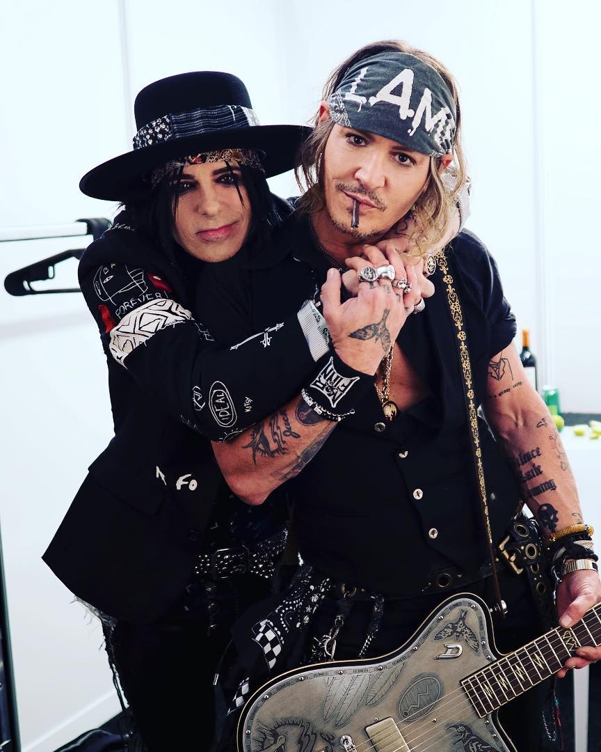 𝕷𝖎𝖙𝖙𝖑𝖊 𝕻𝖊𝖊𝖕𝖘 🏴‍☠️#JohnnyDepp tweet media