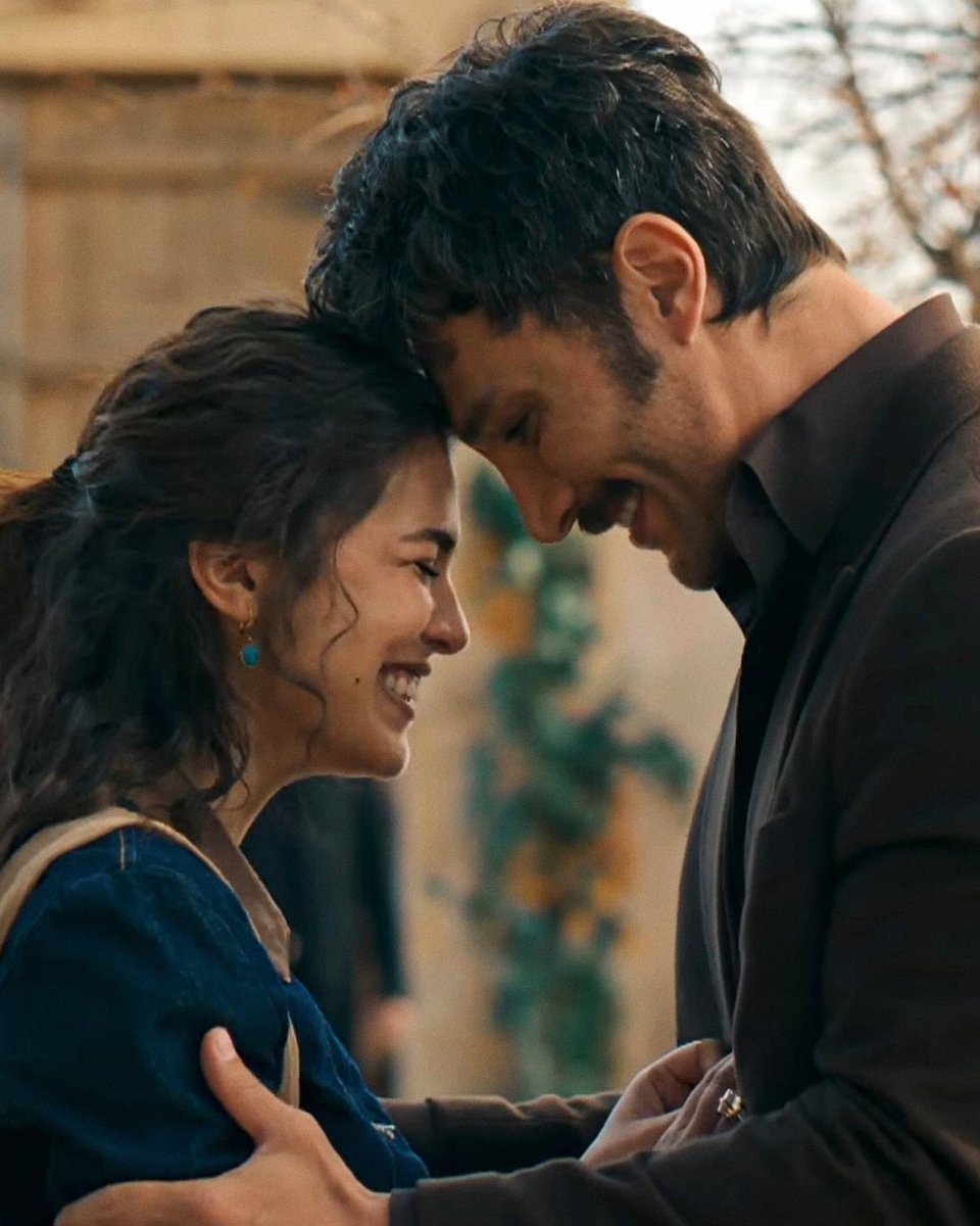 𝒩 𖣂 tweet media