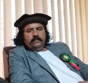 څه زنګيدلې ليونۍ ځواني دي ګور ته یوړه 💔
#Shaheedarifafghan 😢