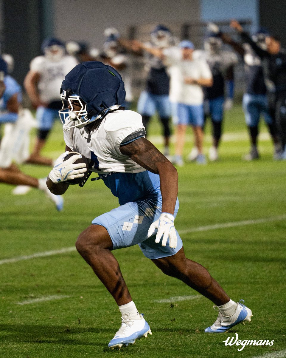 Carolina Football tweet media