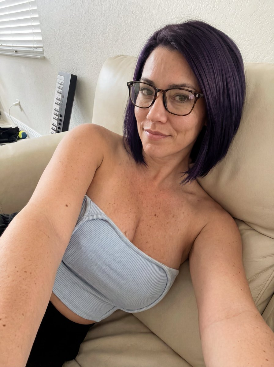 AyakoAizawaa tweet media