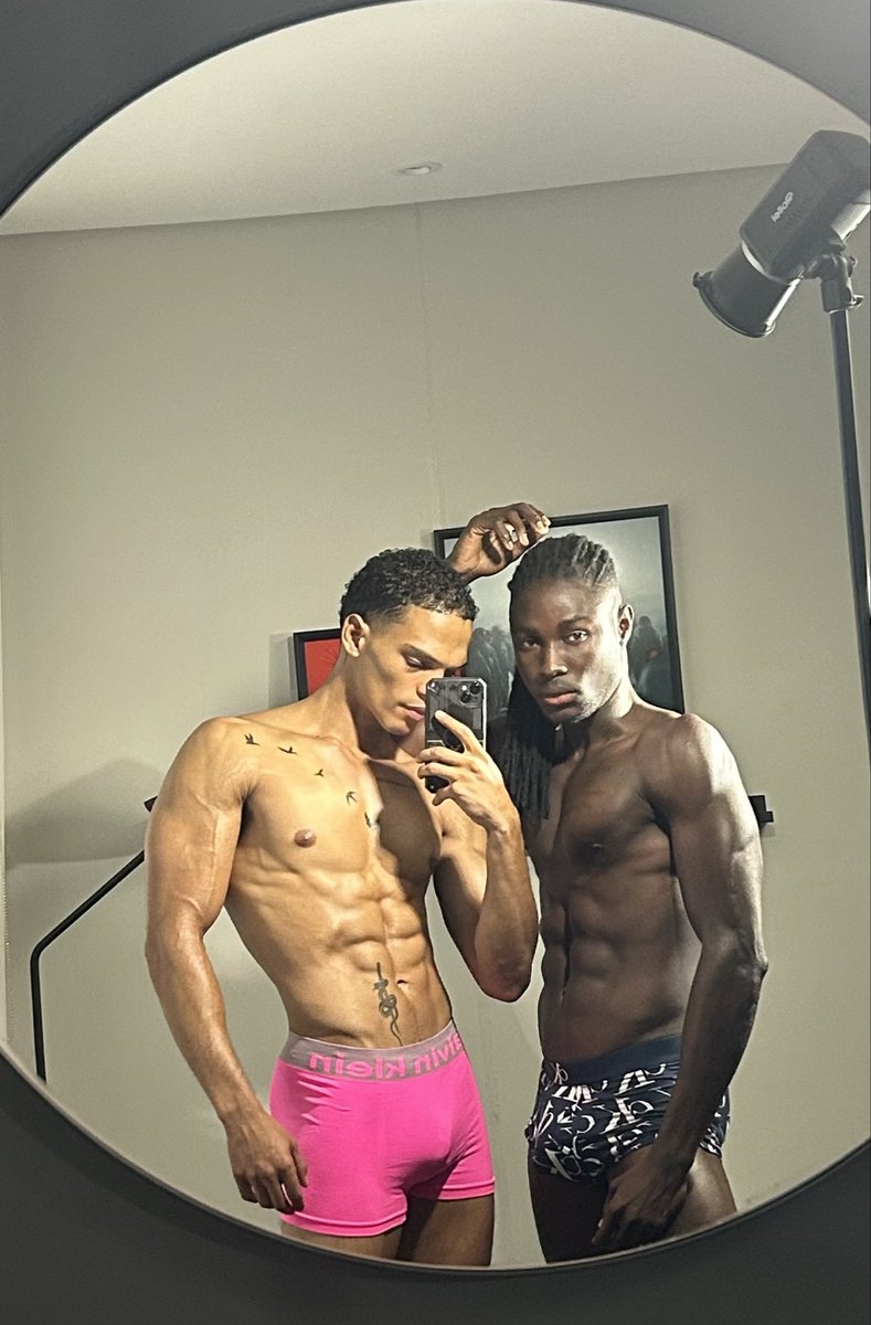 badmusidol's tweet image. Two Black Children Dipped In Chocolate &amp;amp; Caramel, Bronzed In Elegance, Enameled With Grace, Toasted With Beauty. My Lord, They Are Black Men!💯🚶🏿‍♂️‍➡️✨

#Blackmen #Blackisking