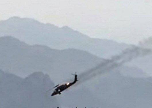 the_avi_analyst's tweet image. [BREAKING] It is now being reported that both HH-60G Pave Hawks involved in the CSAR of the downed USAF F-15E have been damaged during the operation.

All crew members are reported to be safe. 

📸 - *PHOTOS UNVERIFIED*

#hh60 #pavehawk #csar #iran #IranWar‌ #update #BreakingNews